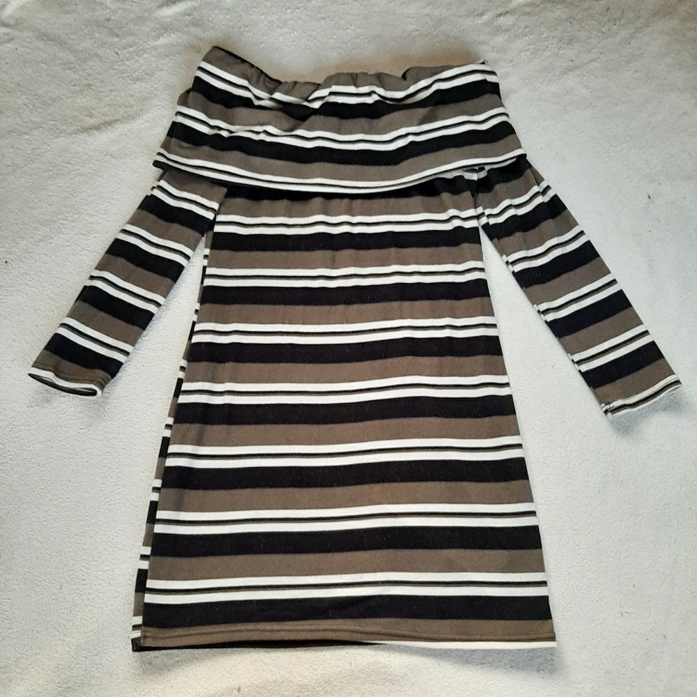 Off The Shoulder Striped Dress Size L